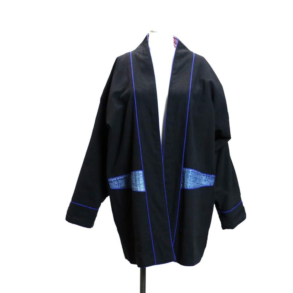 Native Reversible Coat With Front Pockets - image 4